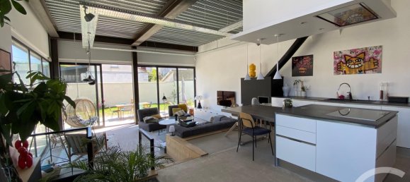 4 bedrooms House in Rosny-sous-Bois, France No. 169497 3