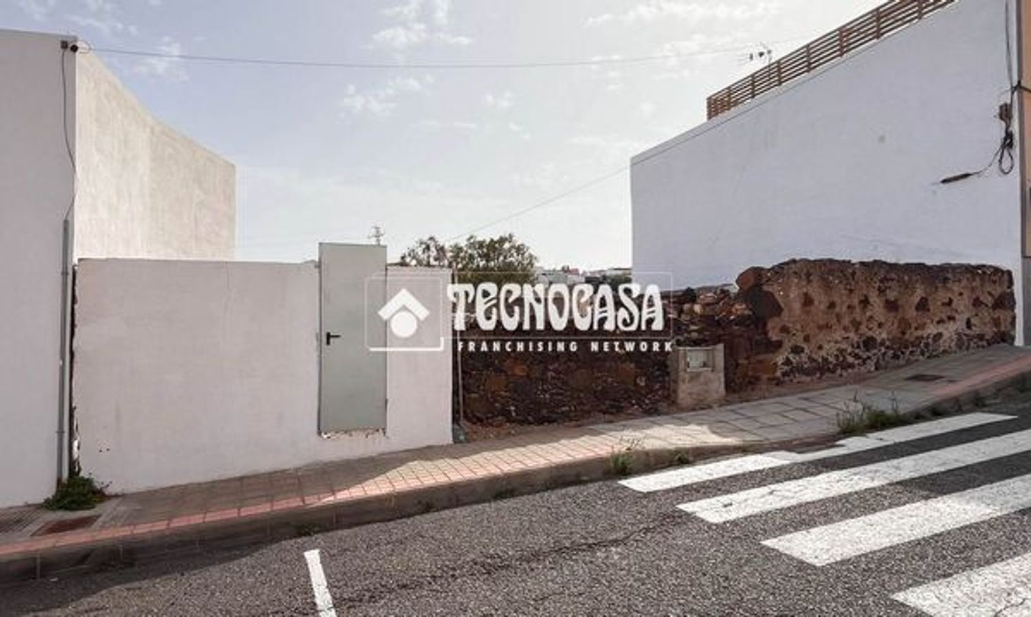  Land in Ingenio, Spain No. 217066