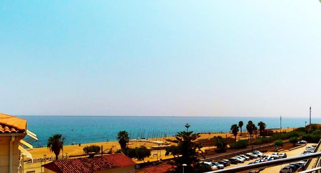 Apartamento T2 em Canet de Mar, Spain N.º 208229