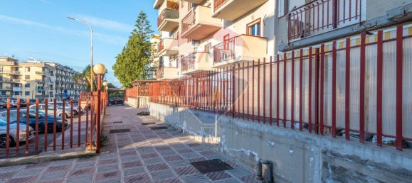 2 Schlafzimmer Wohnung in Carlentini, Italy, Nr. 126860 23