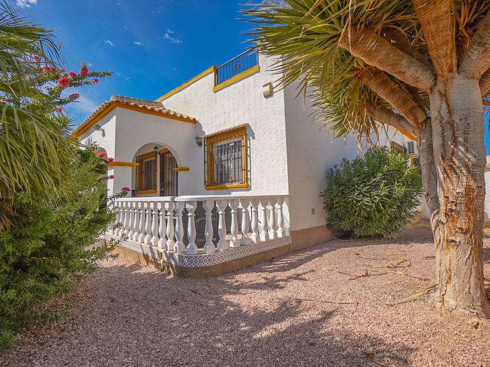 Moradia em banda T3 em La Marina, Spain N.º 228450