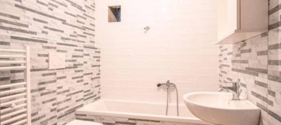 9 rooms Apartment in Genoa, Italy No. 32491 17