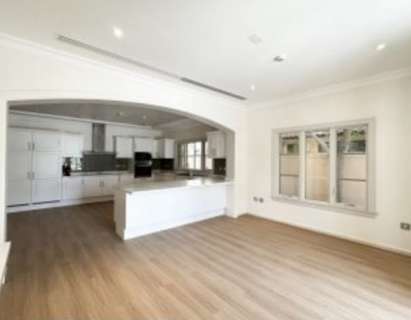 5 bedrooms Villa in Jumeirah Golf Estates, UAE No. 8651