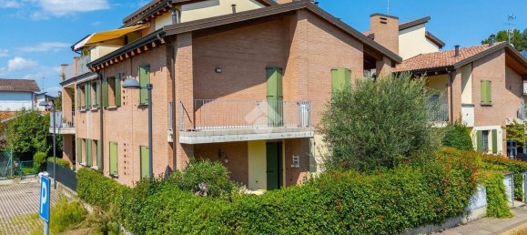 2 bedrooms Apartment in Scandiano, Italy No. 380492 2
