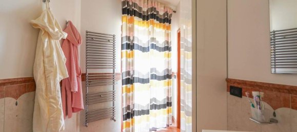 Квартира с 4 комнатами в Пало дель Колле, Италия № 42629 18