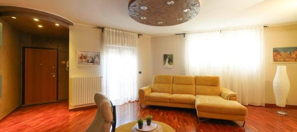 Квартира с 4 комнатами в Пало дель Колле, Италия № 42629 2