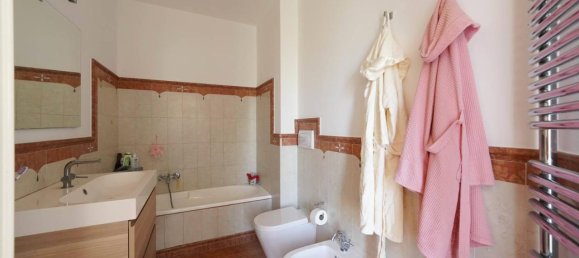 Квартира с 4 комнатами в Пало дель Колле, Италия № 42629 17