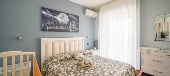 Квартира с 4 комнатами в Пало дель Колле, Италия № 42629 8