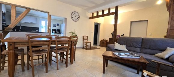 3 bedrooms House in Saint-Andre-les-Vergers, France No. 57205 2