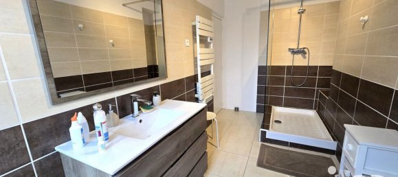 3 bedrooms House in Saint-Andre-les-Vergers, France No. 57205 15