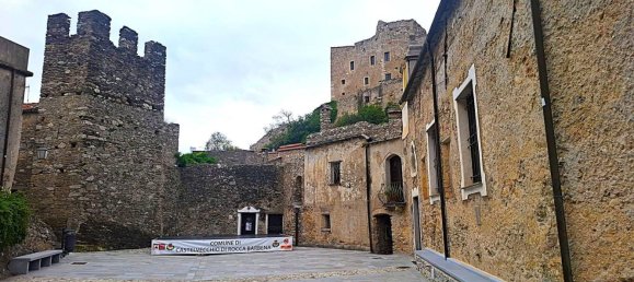 6 Schlafzimmer Haus in Castelvecchio di Rocca Barbena, Italy, Nr. 334729 35