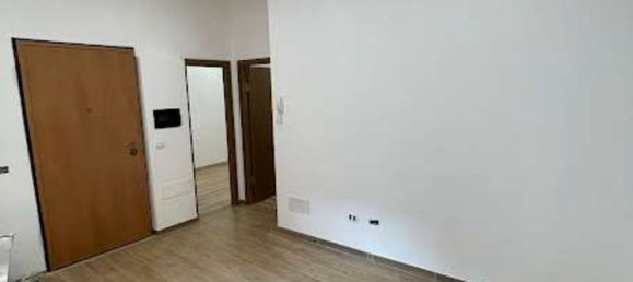 4 bedrooms Apartment in Jesi, Italy No. 331553 2