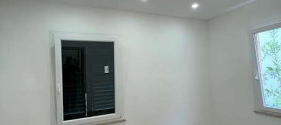 4 bedrooms Apartment in Jesi, Italy No. 331553 8