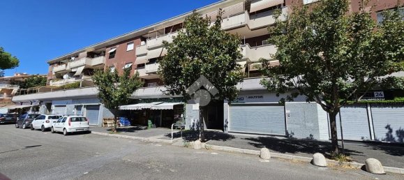 120m² Commercial property in Rome, Italy No. 362524 9
