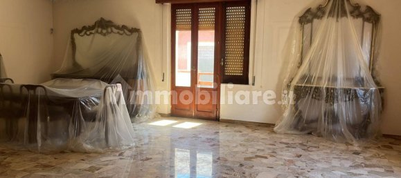 4 Schlafzimmer Haus in Gioia Tauro, Italy, Nr. 340161 30