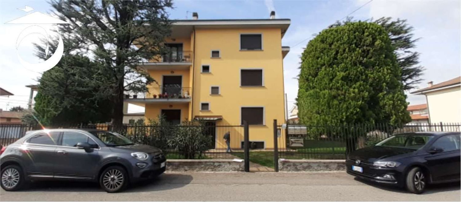 Apartamento de 4 divisões em Urgnano, Italy N.º 5923
