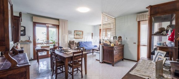 2 bedrooms Apartment in Fontevivo, Italy No. 295771 2