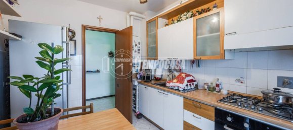 2 bedrooms Apartment in Fontevivo, Italy No. 295771 6