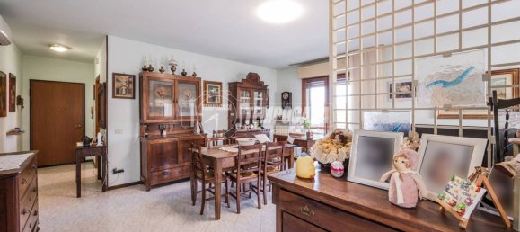 2 bedrooms Apartment in Fontevivo, Italy No. 295771 3