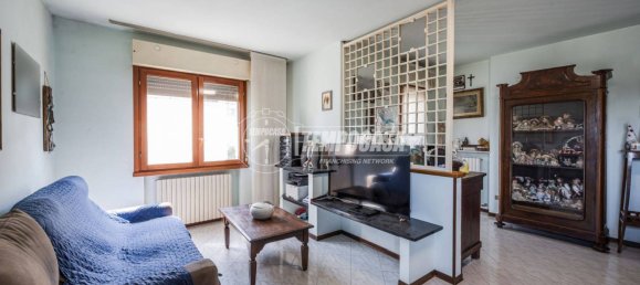 2 bedrooms Apartment in Fontevivo, Italy No. 295771 4