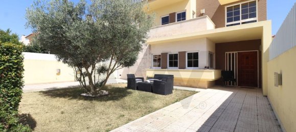 5 bedrooms House in Cascais, Portugal No. 11751 2