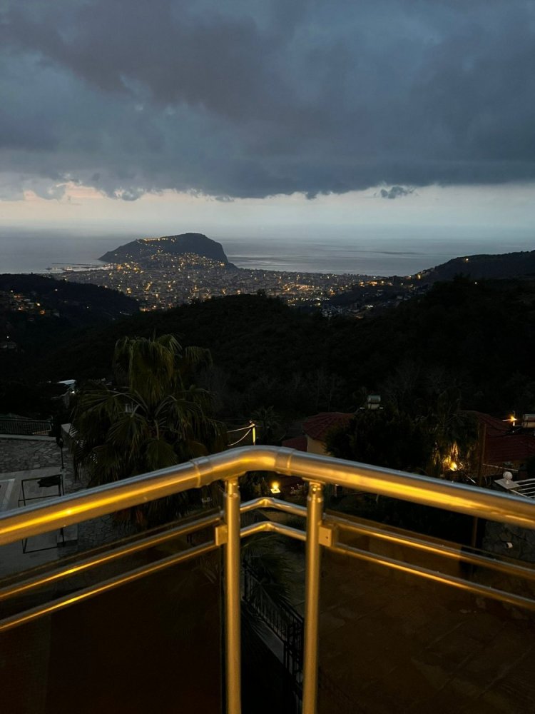 Villa 3+1 in Alanya, Turkey No. 17907