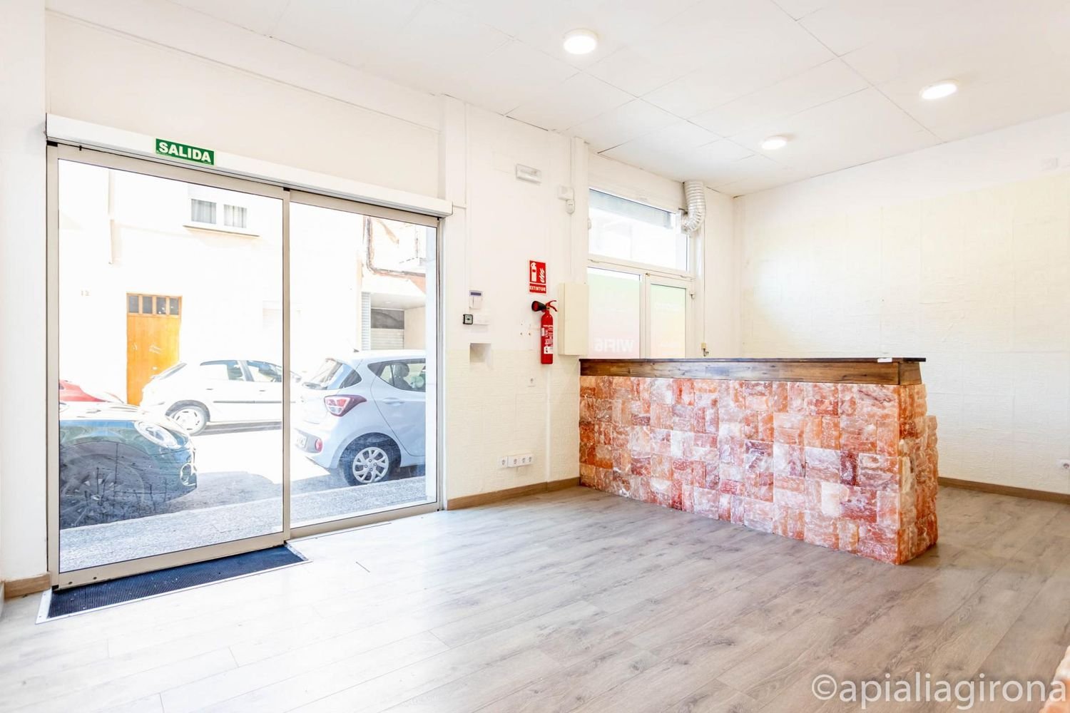 Propiedad comercial en Girona, Spain 229 m² No. 193312