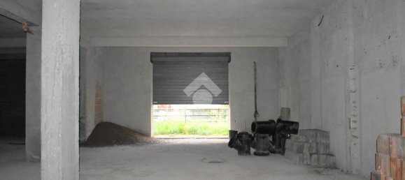 1 room Garage in Paola, Italy No. 139525 5