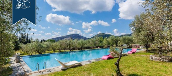 5-salle Bâtiment à Vecchiano, Italy No. 356748 32