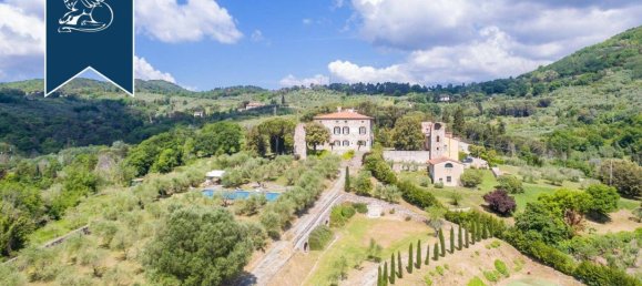 5-salle Bâtiment à Vecchiano, Italy No. 356748 2