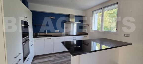 3 bedrooms House in Castres, France No. 363410 7