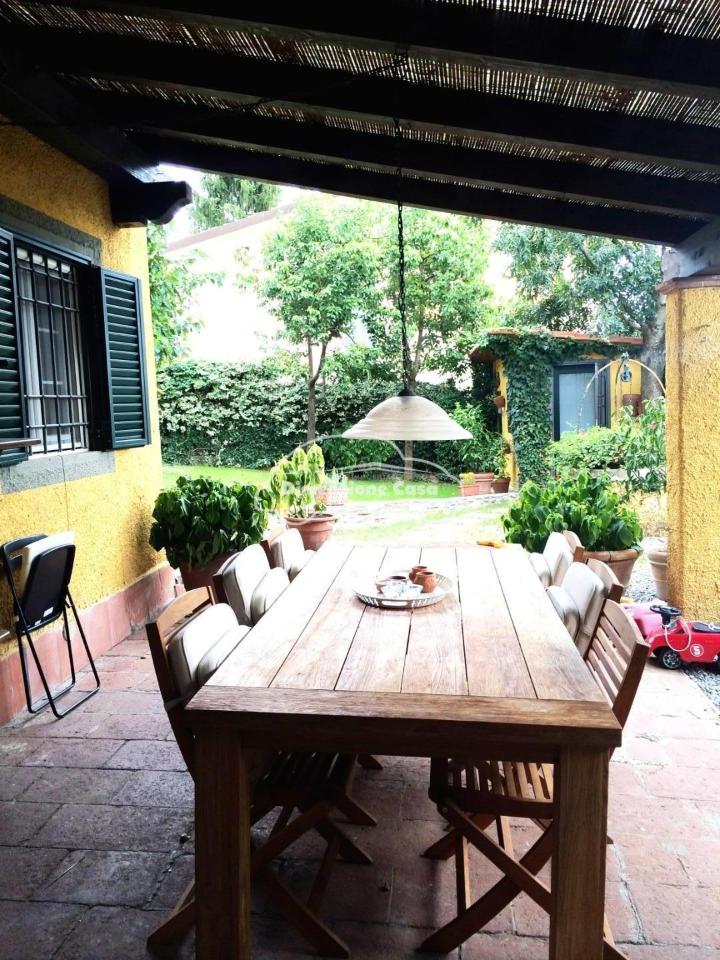 6 rooms House in Lucca, Italy No. 155509