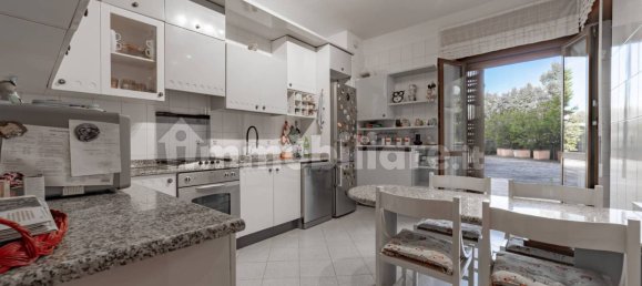 2 bedrooms Apartment in Milan, Italy No. 378668 8
