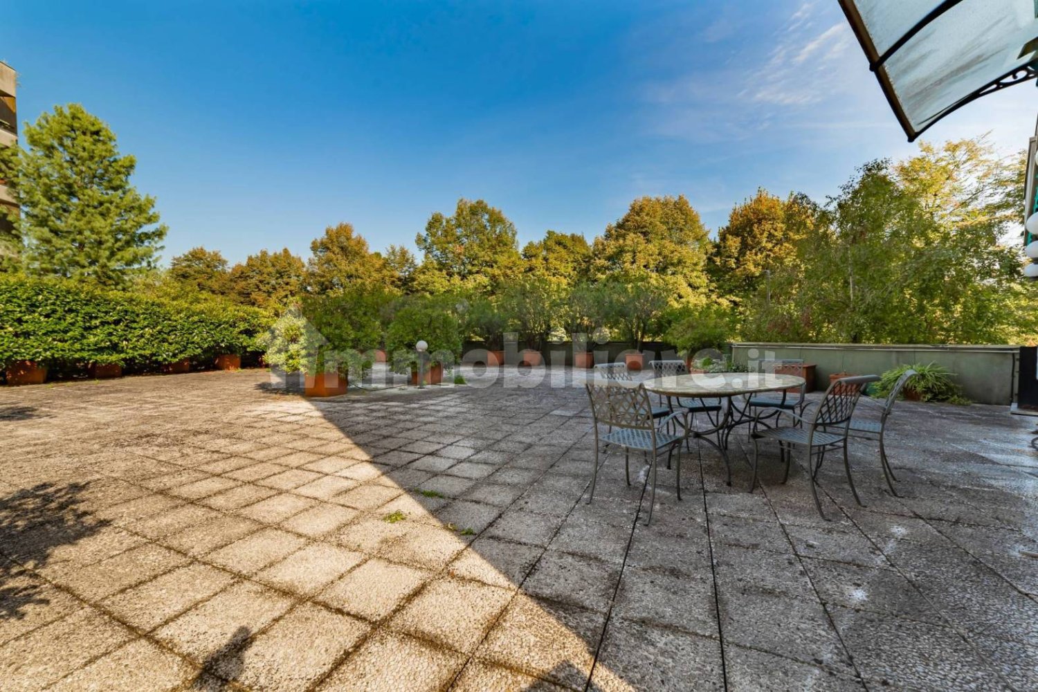 2 bedrooms Apartment in Milan, Italy No. 378668