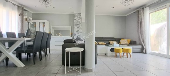 4 bedrooms House in Asnieres-sur-Oise, France No. 176451 4