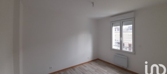 2 bedrooms House in Mortefontaine-en-Thelle, France No. 215404 5