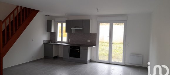 2 bedrooms House in Mortefontaine-en-Thelle, France No. 215404 3