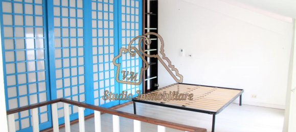 3 rooms Apartment in Rome, Italy No. 229368 17