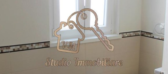 3 rooms Apartment in Rome, Italy No. 229368 15