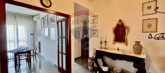 5غرفة شقة في Bari, Italy رقم 233833 5