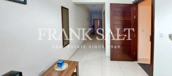 2 Schlafzimmer Wohnung in Zebbug, Malta, Nr. 8024 2