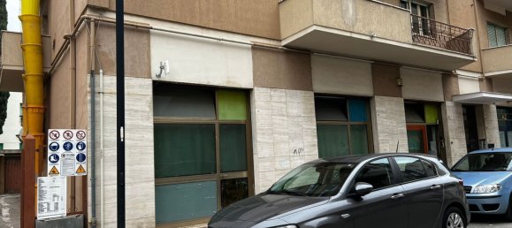 Propiedad comercial en Pescara, Italy 160 m² No. 68554 9