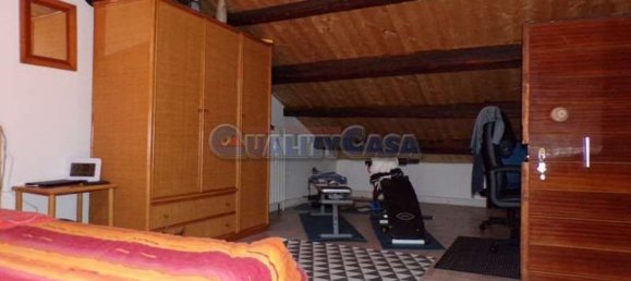 2-salle Appartement à Falconara Marittima, Italy No. 224281 17