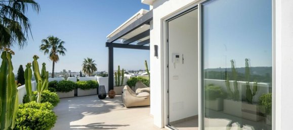 4 bedrooms Townhouse in Marbella, Spain No. 102108 7