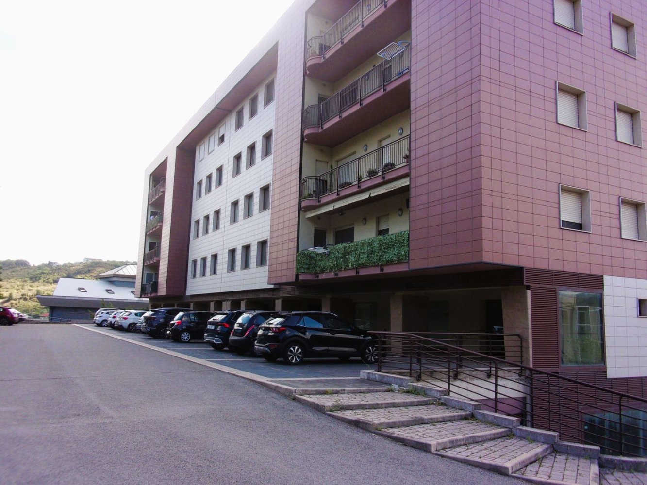 102m² Office in Potenza, Italy No. 324102