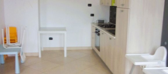 102m² Office in Potenza, Italy No. 324102 3