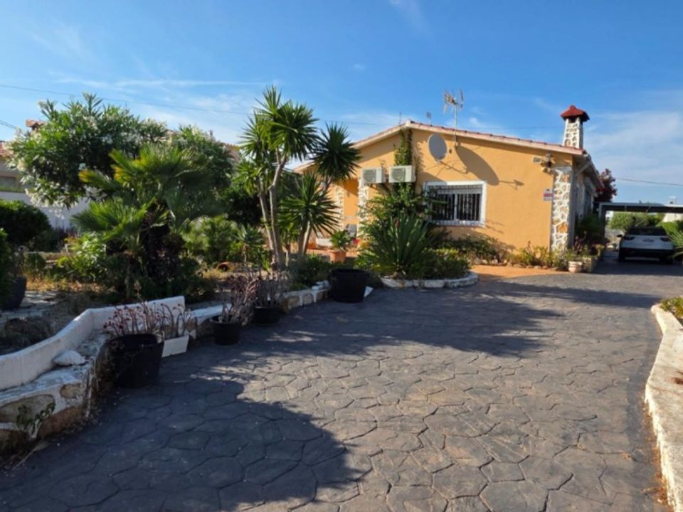 Дом с 4 спальнями в Л'Аметлья-де-Мар, Испания № 206932