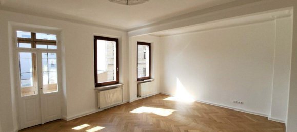 4 bedrooms Apartment in Furth, Germany No. 364061 3