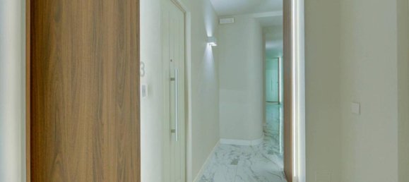 2 rooms Apartment in Turin, Italy No. 37748 6