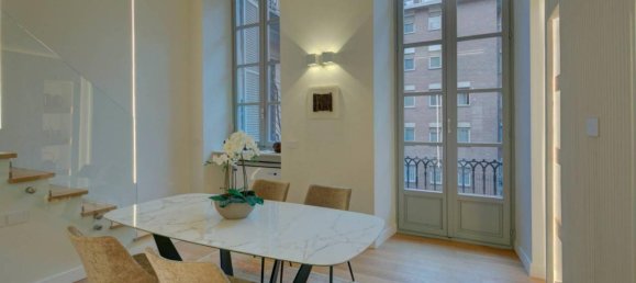 2 rooms Apartment in Turin, Italy No. 37748 3